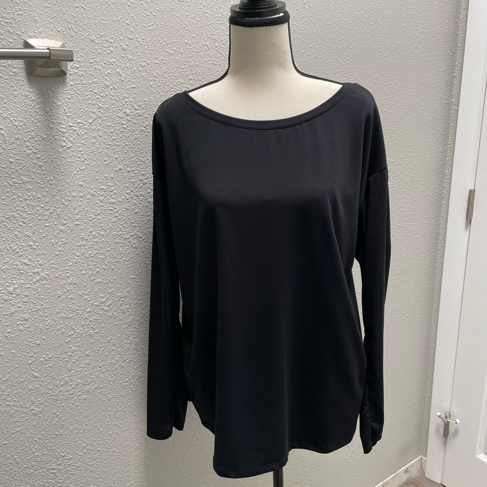 Fabletics Yoga Top - Size L - Black - EUC